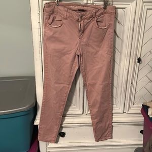 American Eagle pink jeggings in excellent condition no rips or stains